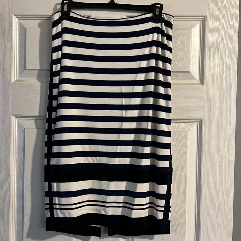 WHBM size 6 pencil skirt